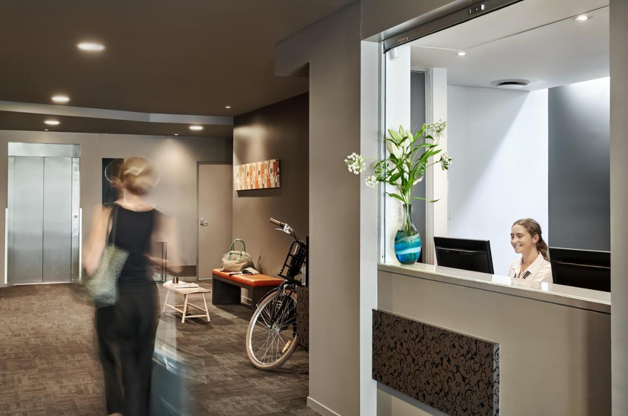 Punthill Essendon Aparthotel Melbourne Exteriör bild