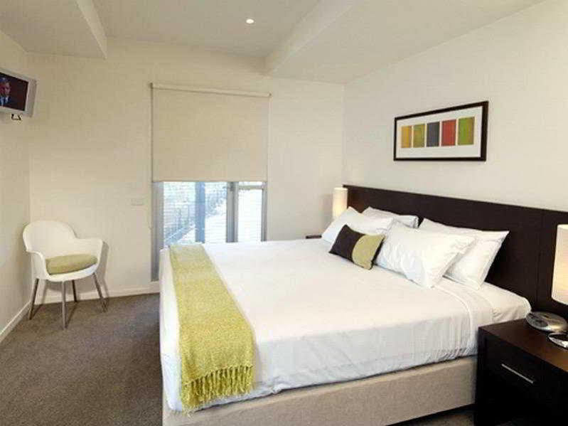 Punthill Essendon Aparthotel Melbourne Exteriör bild